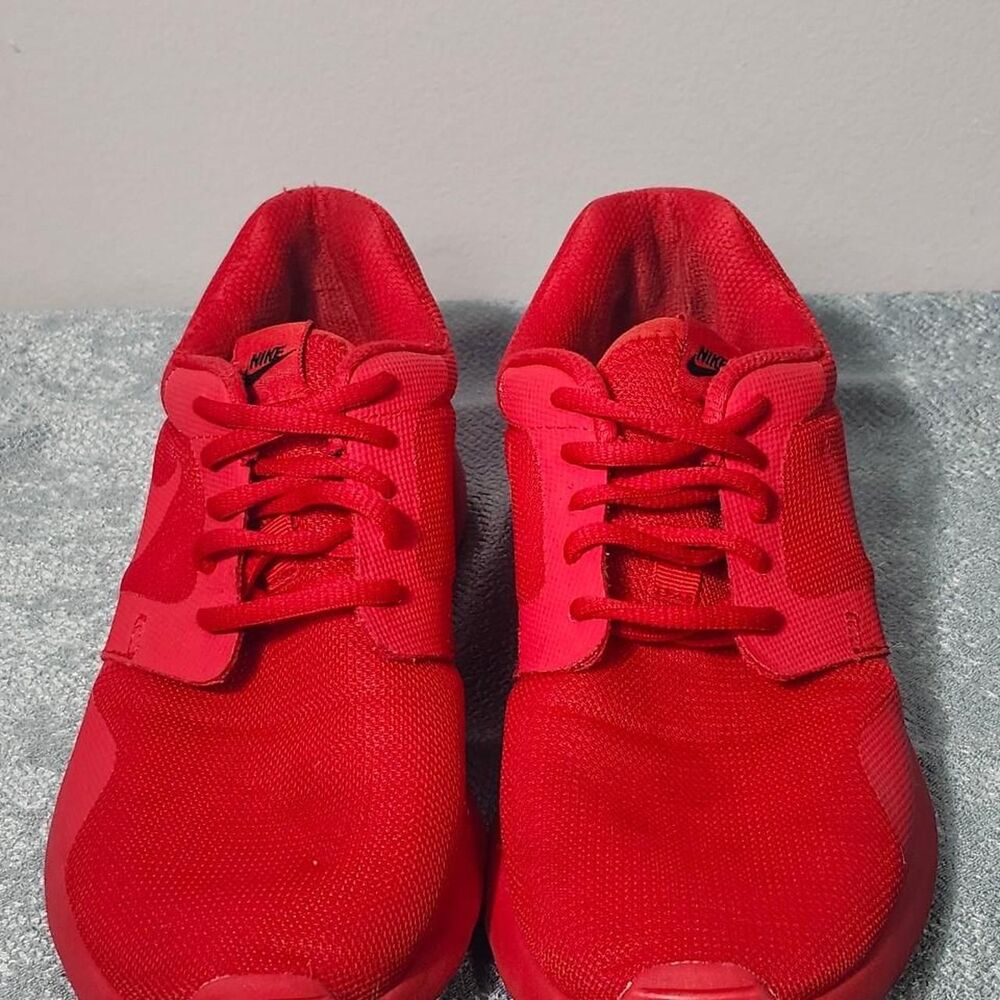 Nike Kaishi (No Sew) Triple Red Sneakers Women's Size 8